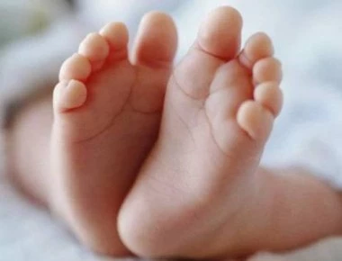 Κρήτη: Η ανατριχιαστική κίνηση που έκανε ληστής στο μωρό του όταν κοιμόταν (φώτο)